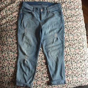 Old Navy Straight Mid Rise Jeans